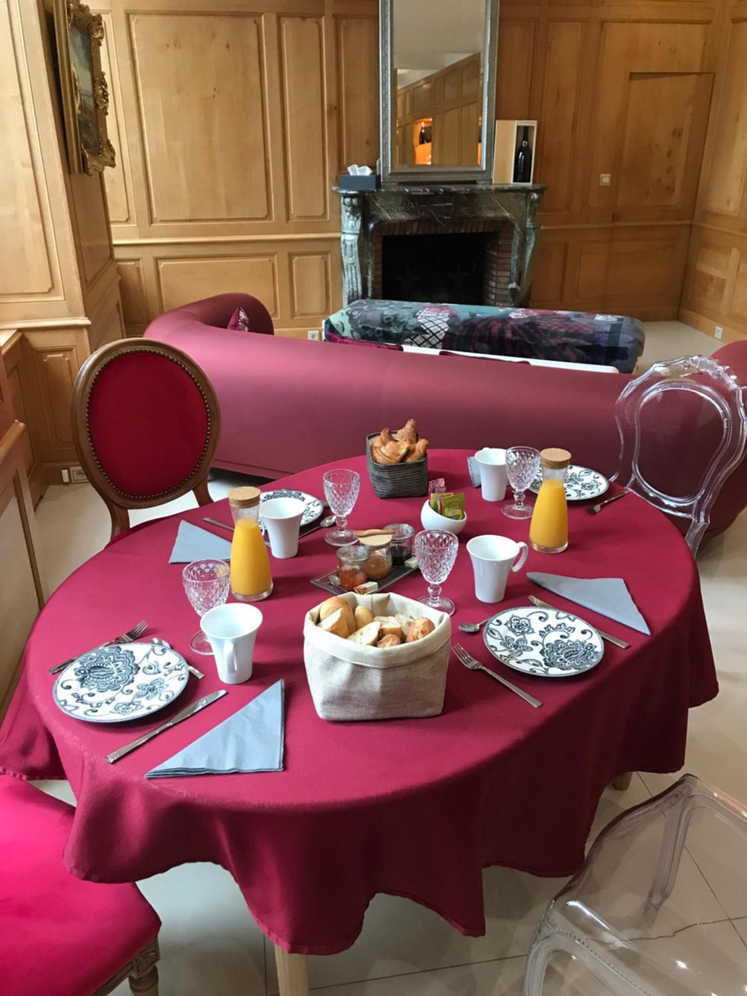 Le Clos D 'aÿ Couette-café