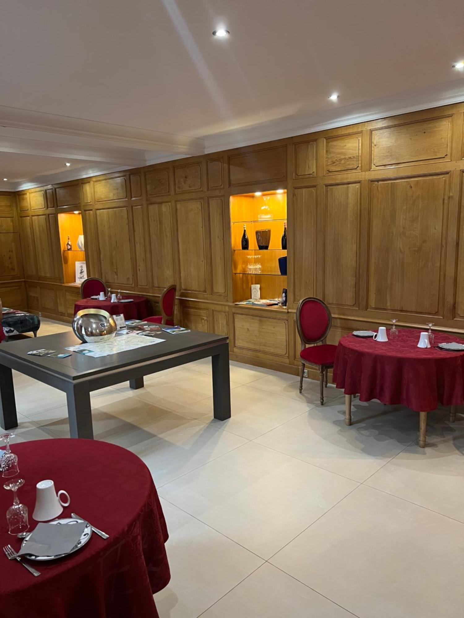 Le Clos D 'ay Bed & Breakfast
