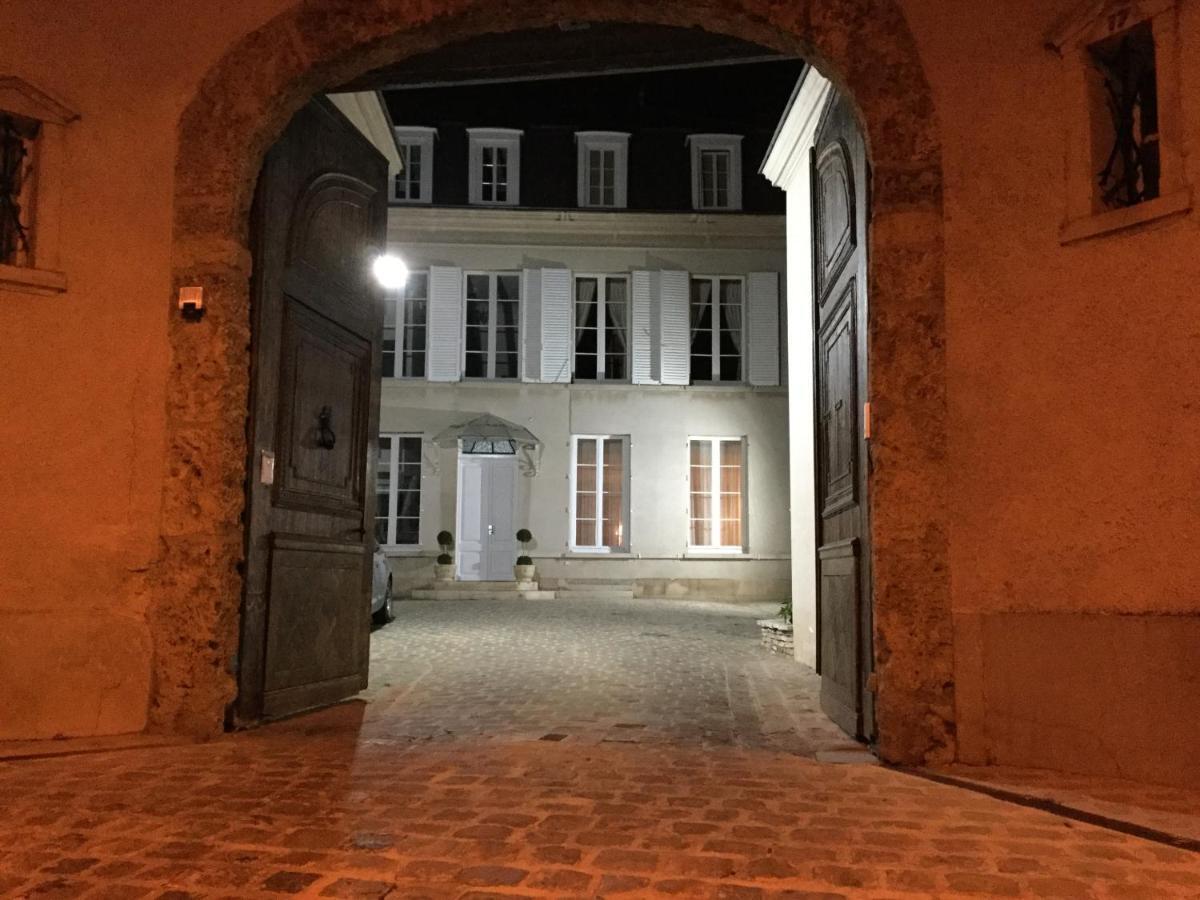 Le Clos D 'ay Bed & Breakfast *